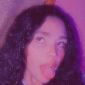 Meet your Posher, Ivy